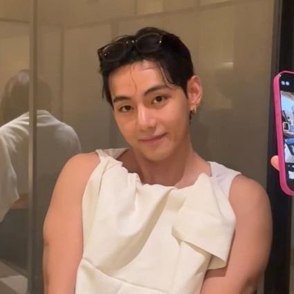 bluebyV95's profile picture. 21