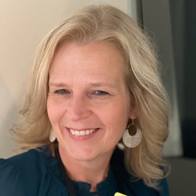 Principal of Fry Elementary School 📚 🦊 Indian Prairie School District 204