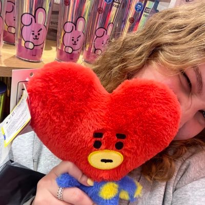 thvantsz's profile picture. falo o que me vem à mente