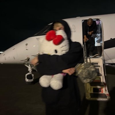 yujtozaki's profile picture. 