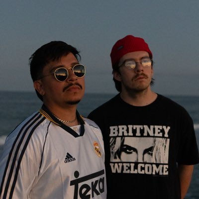 _om53's profile picture. your grandmas favorite music