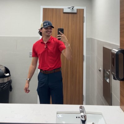 caleb_yogi's profile picture. 24