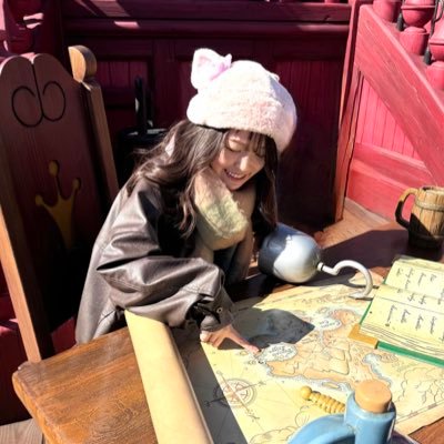 momo_041216's profile picture. 