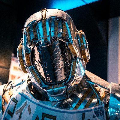 Christian. Learning about AI.
On Hiding.