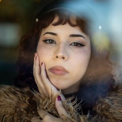 veronik_025's profile picture. Just someone else in this jungle