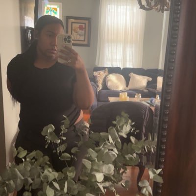 Full-time therapist to those I love. #FutureAfroLatinaInTech 5/1 Gen I know a thing or two about astrology and AI ♏️♌️♑️