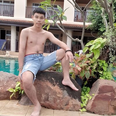 NounoyS56307's profile picture. 