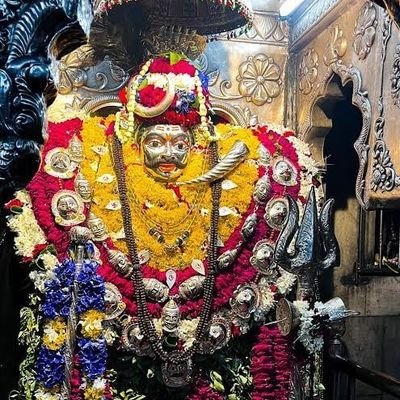 hiteshh57's profile picture. Gemini ♋- 23 March 🎂
Sanatani 🚩🔱