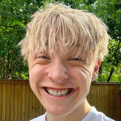 15, YouTuber, 2880 subs 28 followers (10/21/24) also work for @JoeBartolozzi_