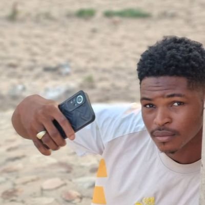 FakafakaFa35850's profile picture. 