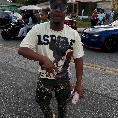 29Yrs Of Age
Big ♎️
🌈
Oan Ion Kiss An Tell 🥰😩👀
