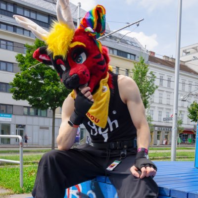 🇪🇺 || 20s || Gym Deer || Into nerd stuff, cooking, music and nutrition || Single 👀🏳️🌈 || 🔞 || Might post spicy || Ask to DM || 🪡: @BlitzTheBadger1