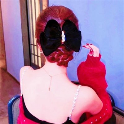 u037WSzUFRAOB's profile picture. 