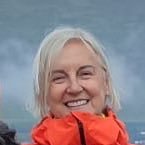 Retired librarian at University of Seville and Pablo de Olavide (Spain). Interested in knitting and crochet, country life, horticulture, gardening and farms.