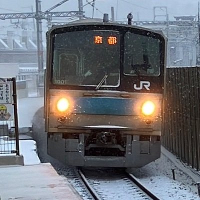 基本京都駅にいます。
鉄道唱歌に最近どハマりしています。
JR西日本と京阪と天浜線と大鐵好きです。
ノースウエストのbowling shoeが好きです。
もんどすとらののノルウェーさん&アイスランドさん推しです。
フォロバしますたぶん。怪しい垢はしません。