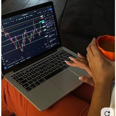astroGainsluna's profile picture. The moon is my favourite satellite 🌙🚀 I don’t sugar coat things, I show the good and bad sides of trading