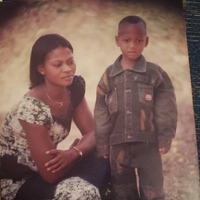 jejejnr00's profile picture. LIVE IN THE  MOMENT, TOMORROW BELONGS TO GOD ❤️🦅