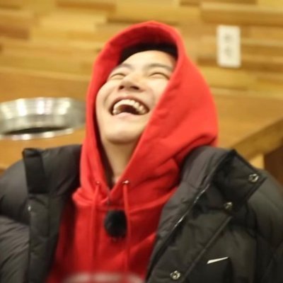 You got me and i got you @jaybnow_hr 🌊
แจบอมบอก 'ถ้าเครียดก็แค่นอน แค่นั้นเลย! ' 😁💚