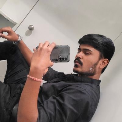 dambusteryash's profile picture. 