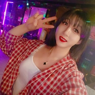 🚫 본계는 정지중 👠Crossdresser
👱♀️158센치 쪼꼬미 😼 영등포유 목 스탭 ❤️ 도파민크루 대장