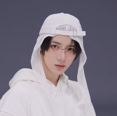 Only Tomorrow x Together🪽 London Moa 🇬🇧 Streamer & Voter 🩵 OT5 🧸
#日本語を勉強します
