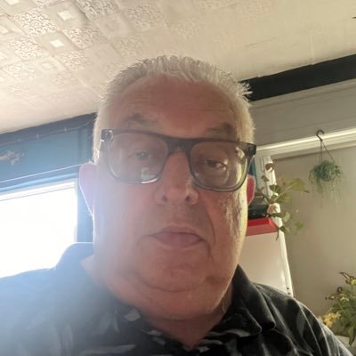 bfortias4910's profile picture. 