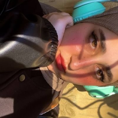 Monde_violet's profile picture. 🔸