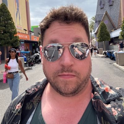 I tweet a lot of shite, have bad takes on everything in life and should NOT be taken seriously. My tweets are my own views.