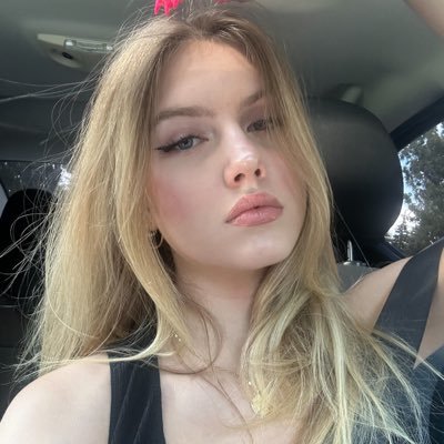 AnnaRose949953's profile picture. message me now to receive your grant money