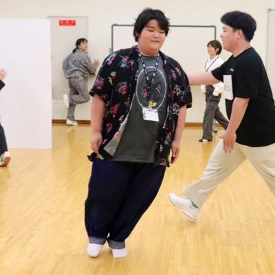 y59709's profile picture. お笑いと特撮とロボが好き