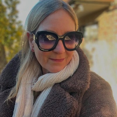 DeborahJ62719's profile picture. 
