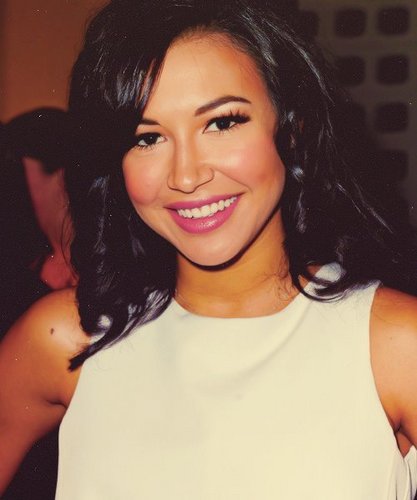 NayaLover2's profile picture. I LOVE NAYA RIVERA AND I FOLLOW BACK! JUST NEED LOVE NAYA!3