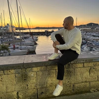 byron171186's profile picture. Wlf