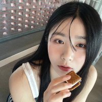 Kim Ye-eun๐จ (@vve__o) 's Twitter Profile