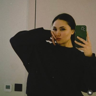 Цаг хугацааны хажууд бүх зүйл энгийн бөгөөд үнэтэй юм.