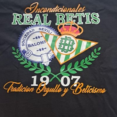 Sevillano nació #Estepa🇳🇬 Sevilla🇪🇦Vive #Barcelona #badalona.Hay una Leyenda que Recorre el mund🌍entero @RealBetis 🌴💚#MikiRoque26 🌴🏟🌴...