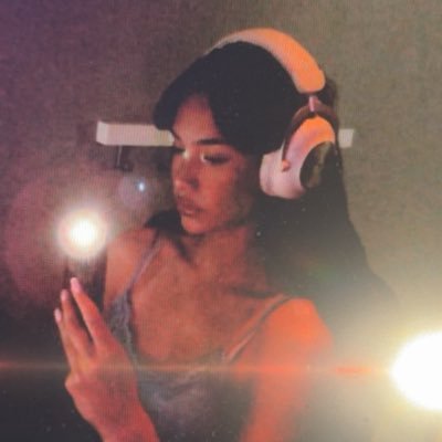 theayoh's profile picture. 