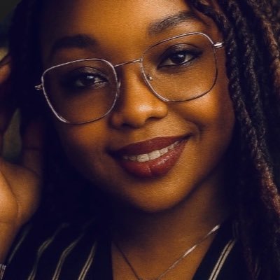 diariesofpinky's profile picture. Âme libre, esprit curieux, cœur courageux ✨
