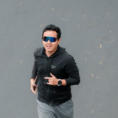 IsasMrblue's profile picture. Designer