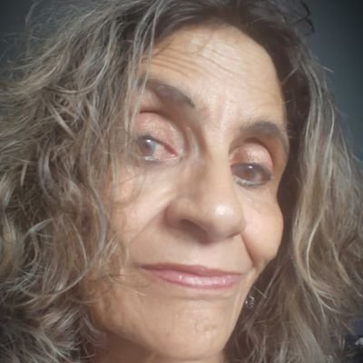 Columnist for DBG fanzine,artist. Debut novel available on http://Amazon. LIFE,DEATH AND DESTINY. https://t.co/fcW8SS2zBb