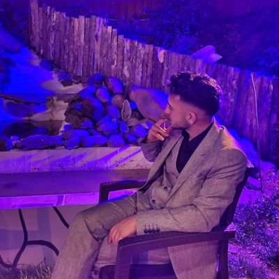 sadiserpim60's profile picture. olmazlara inat her dâim olacaklar için, hayaller ölümsüzdür.