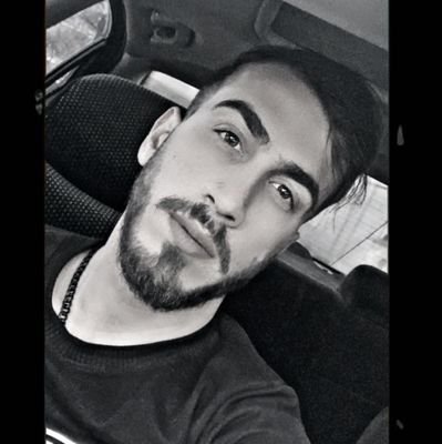 1998p_v's profile picture. ب سوی آینده ای ک ب گذشته وصله
🛸 ^963^