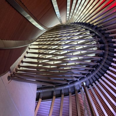 風景とか建築のつぶやきやスケッチ。 スケッチはまだまだ下手なのでクオリティは期待しないで...