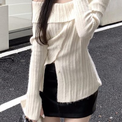 u_ainini's profile picture. 