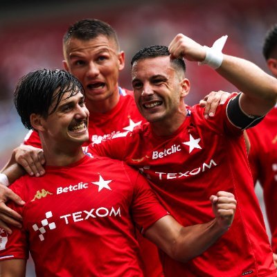 Dziennikarz i obserwator polskich lig, specjalizujący się w Wiśle Kraków i transferach.
Współpraca:@pilkanozna_pl
Owner/CEO @wislavsliga
ncygan0111@gmail.com