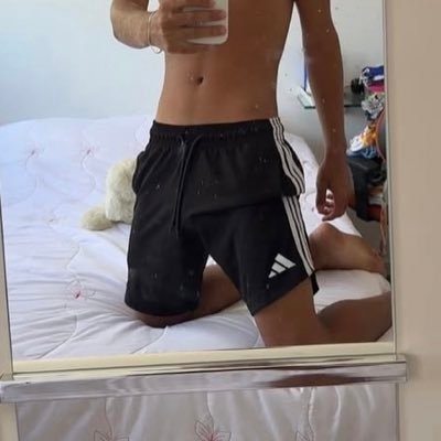 lamaanish157's profile picture. 