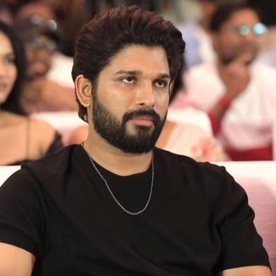 ajaykumarAA05's profile picture. Evvadaina sare, vaadu entha pedda vadaina sare @alluarjun joliki rananatha varake 🔥