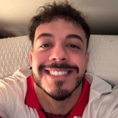Ex-ruiva. 24. Flamengo. Solteiro. Residente - INDC UFRJ