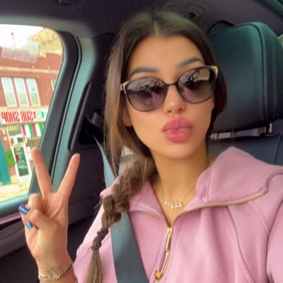 kateburns21's profile picture. Seller