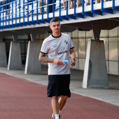 adambecker_'s profile picture. Tränare AIK pojkakademi. Skolgårdspedagog & Fritidsansvarig, Tallbackaskolan. Twittrar privat.